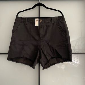 NWT Aerie/ American eagle Black Shorts size large